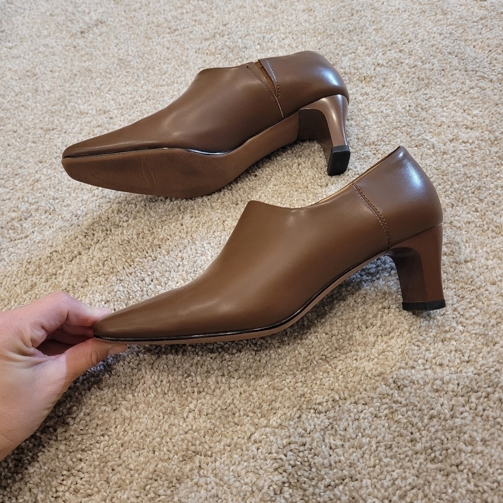 Chikos Womens Genuine Leather Brown Heel Shoes Size 5.5.